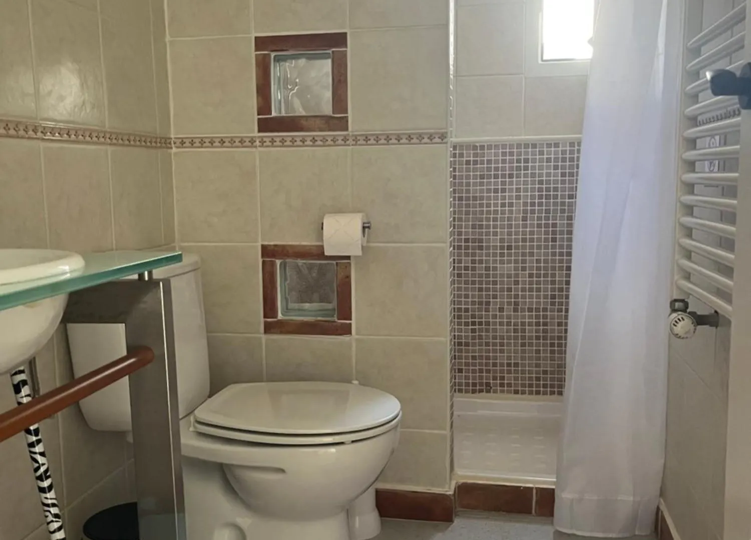 Abajo Stijlvol Appartement Met Zwembad En Tuin Kadyks Apartament